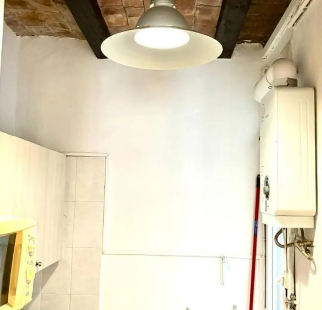 Cozy Ploblesec Apartment Barcelona